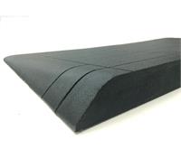 Rampe aus Gummi 25x900x200mm schräg schwarz (3kg)